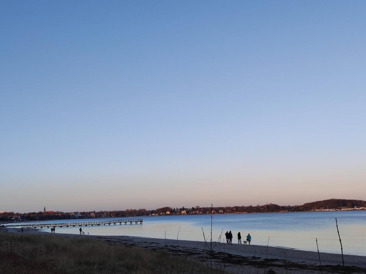 Pier 12 Ferienwohnung Eckernförde Esterno foto